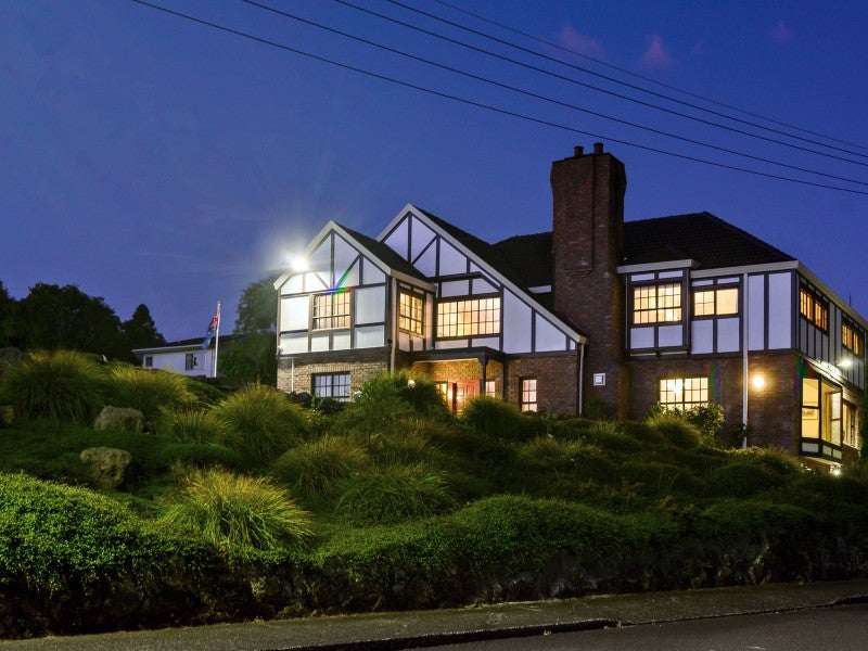 164 Kawaha Point Road, Kawaha Point, Rotorua - Carousel 2