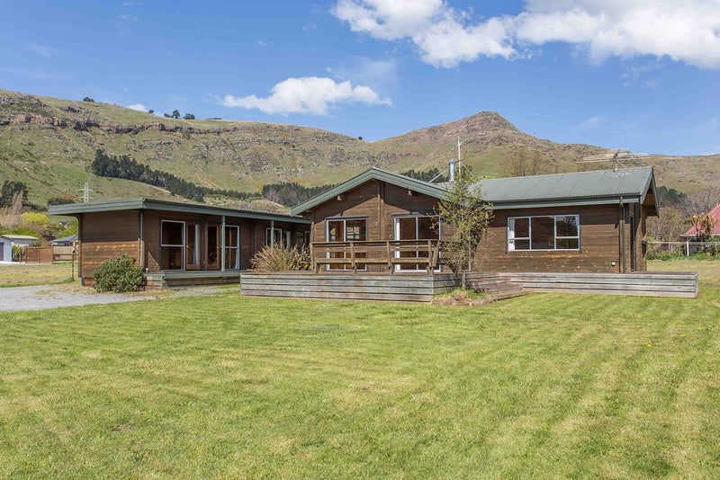 15 Cooks Lane, Heathcote Valley, Christchurch - Carousel 1