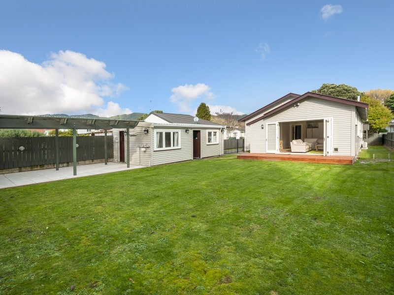 17 Lincoln Avenue, Epuni, Lower Hutt - Carousel 2