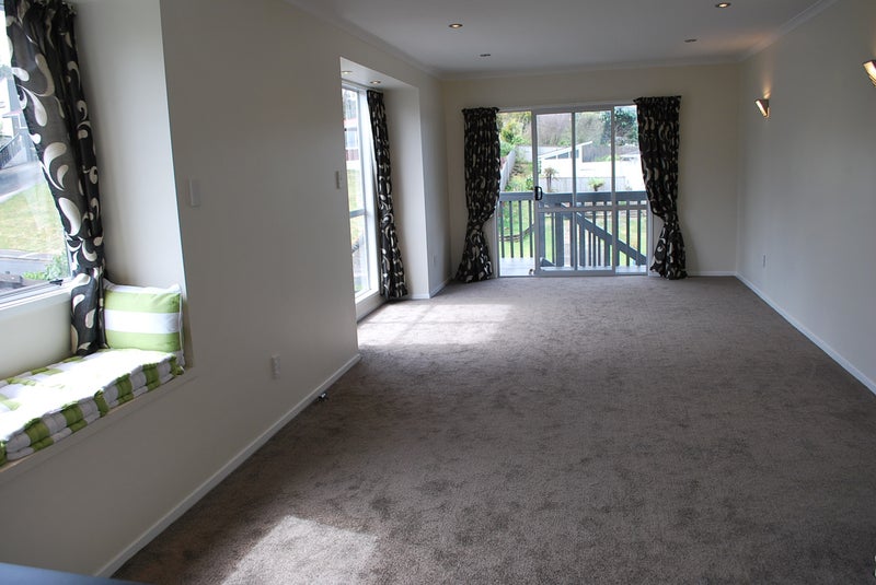 3/35 Hoskins Avenue, Hillsborough, Auckland - Carousel 2