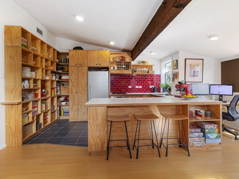 356 Adelaide Road, Newtown, Wellington - Carousel 2