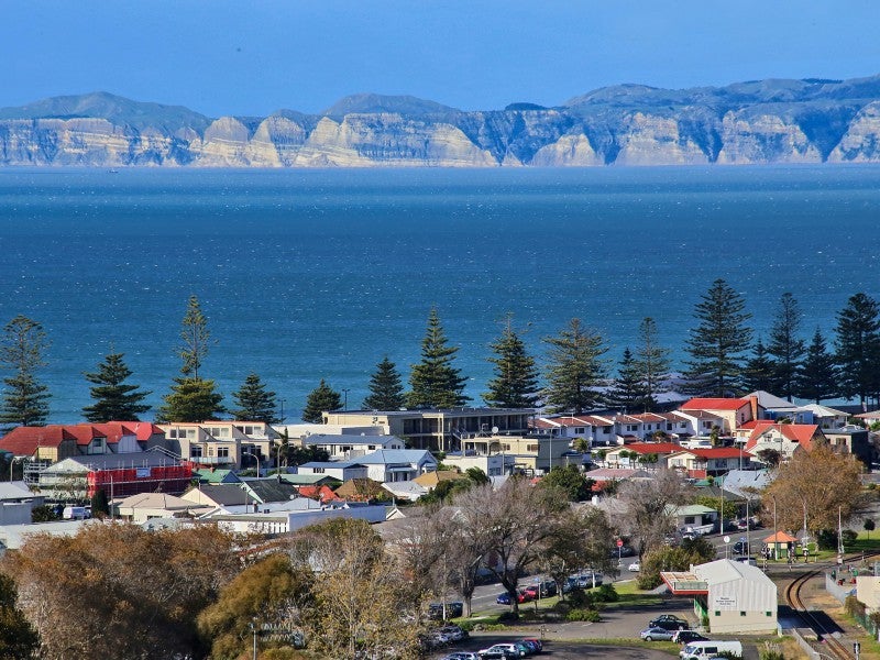 24 Colenso Avenue, Hospital Hill, Napier - Carousel 13