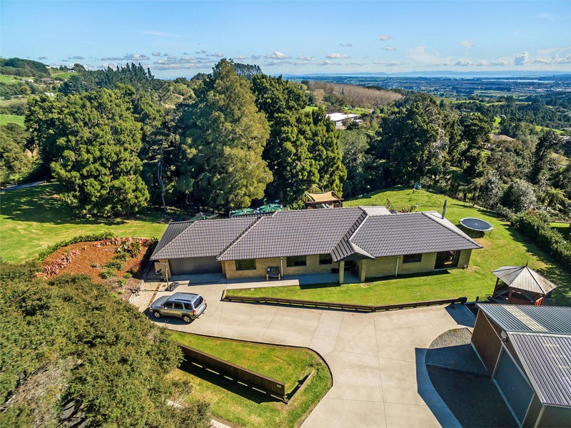 105 Judge Richardson Drive, Papakura - Carousel 2