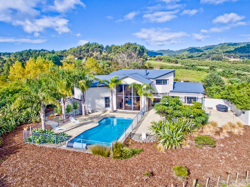 17 Gum Road, Henderson Valley, Auckland - Carousel 1