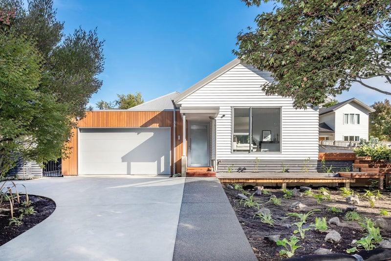 53 Eastern Terrace, Beckenham, Christchurch - Carousel 1