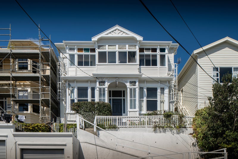 72 Hawker Street, Mount Victoria, Wellington - Carousel 1
