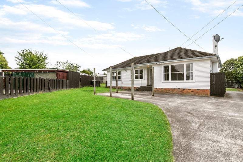 5 Linda Place, Otara, Auckland - Carousel 1