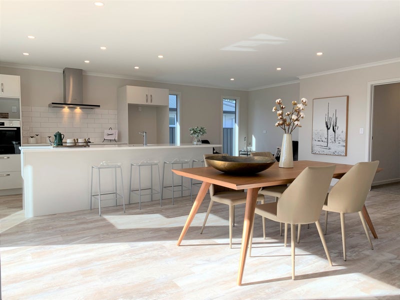 544 Lyndhurst Road, Frimley, Hastings - Carousel 2