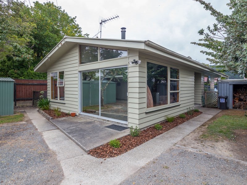 121 Martin Street, Wallaceville, Upper Hutt - Carousel 2