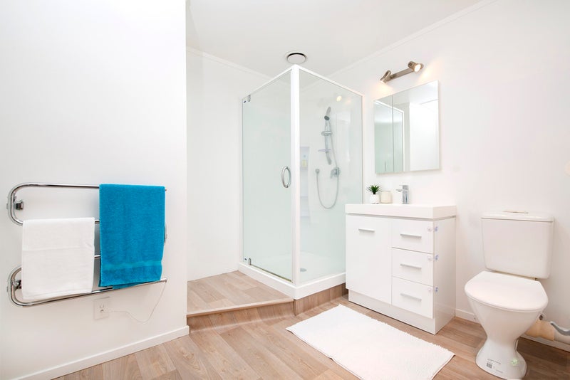 1/1 Arkley Avenue, Farm Cove, Auckland - Carousel 13