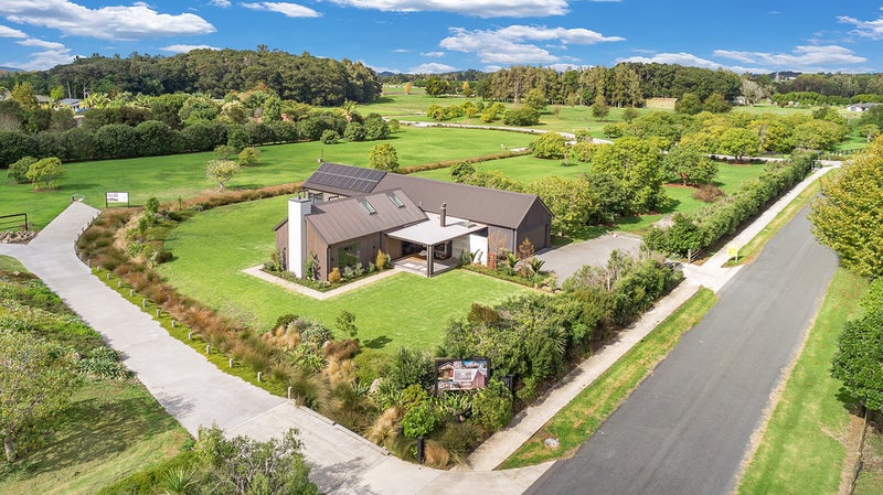 25 Corsair Drive, Whangarei - Carousel 2