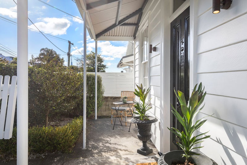 2 Home Street, Grey Lynn, Auckland - Carousel 2