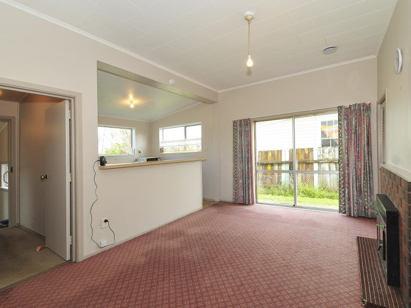 40 Elizabeth Street, Moera, Lower Hutt - Carousel 2