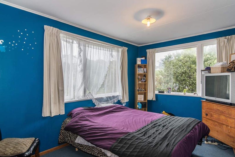 15 Thompson Grove, Ranui, Porirua - Carousel 12