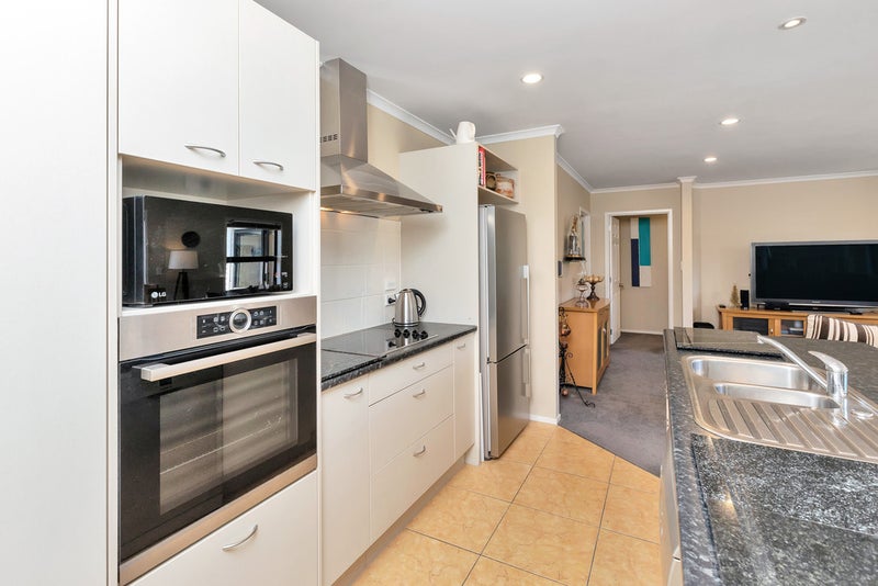 376 One Tree Point Road, One Tree Point - Carousel 21