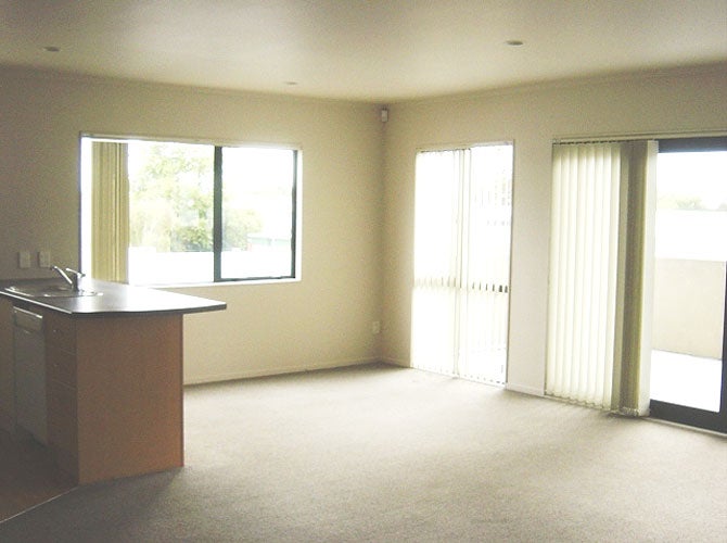 12/11 Jack Conway Avenue, MANUKAU, AUCKLAND - Carousel 2