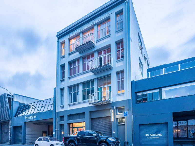 4/14 College Street, Te Aro, Wellington - Carousel 1