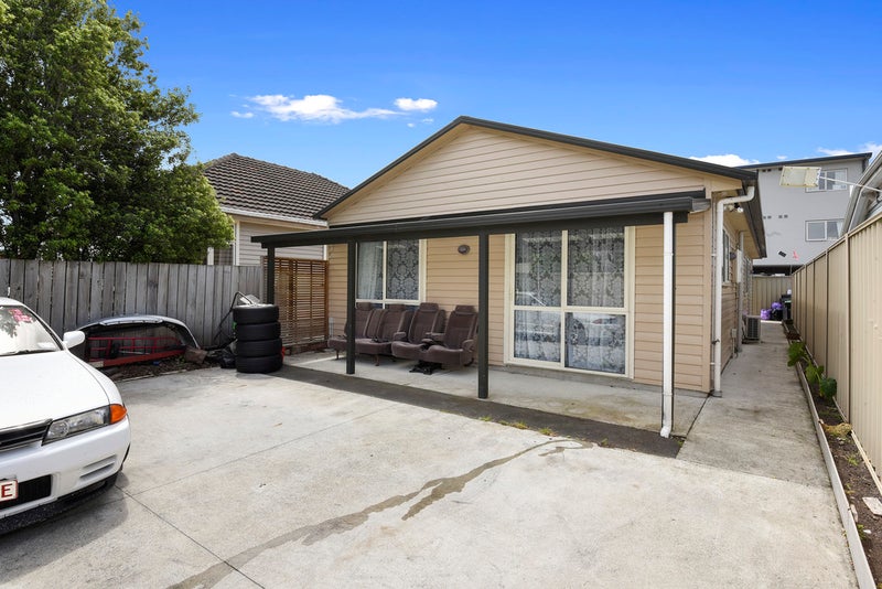 59 Charles Street, Waltham, Christchurch - Carousel 11