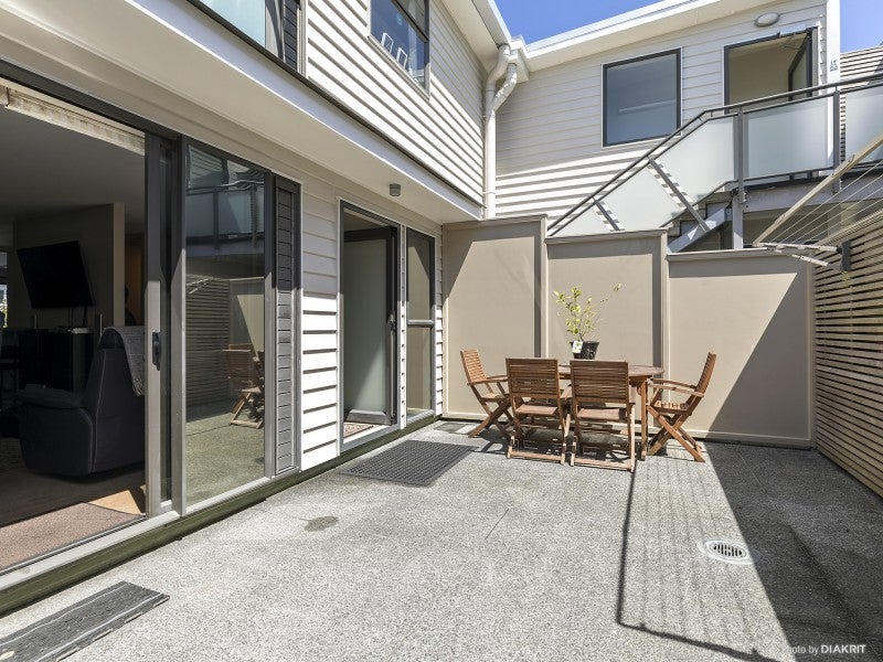 16/45 Childers Terrace, Kilbirnie, Wellington - Carousel 1