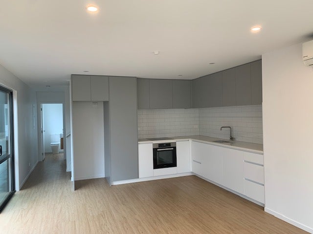 7 Otaimako Place, Mangere, Auckland - Carousel 1