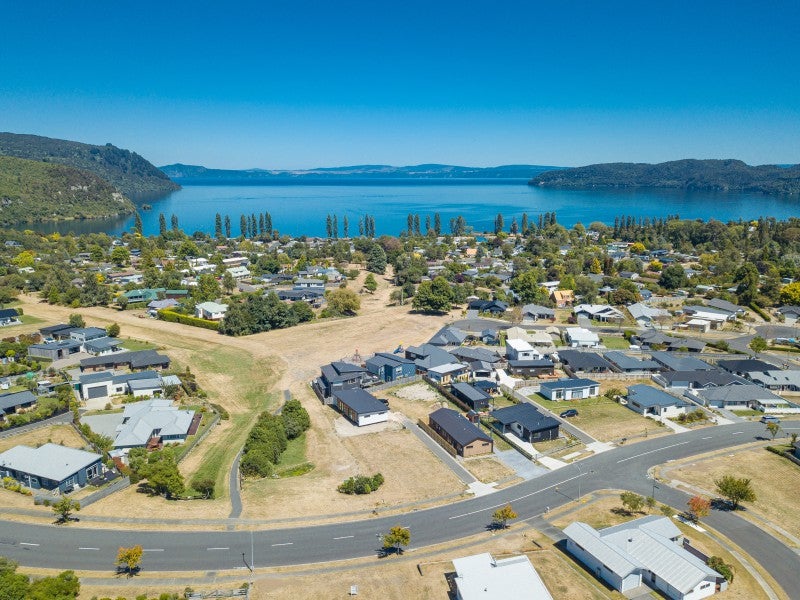 84 Kenrigg Road, Kinloch, Taupō - Carousel 1