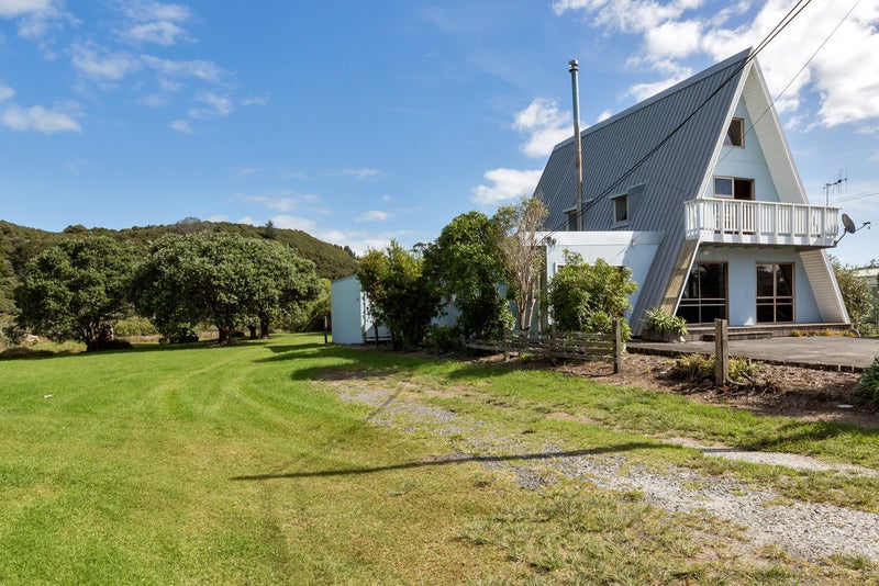 861 Pataua South Road, Onerahi - Carousel 20