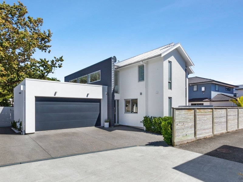 89 Woburn Road, Woburn, Lower Hutt - Carousel 1