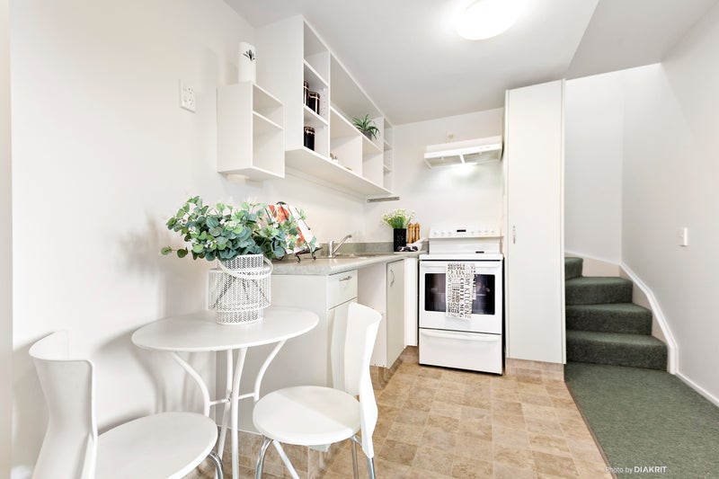 D5/13 Palm Grove, Berhampore, Wellington - Carousel 2