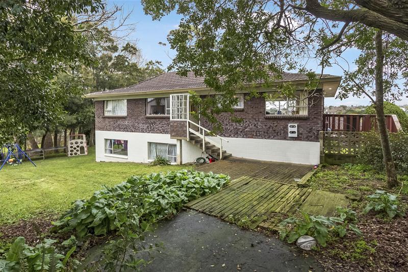 16 Birman Close, Half Moon Bay, Auckland - Carousel 2