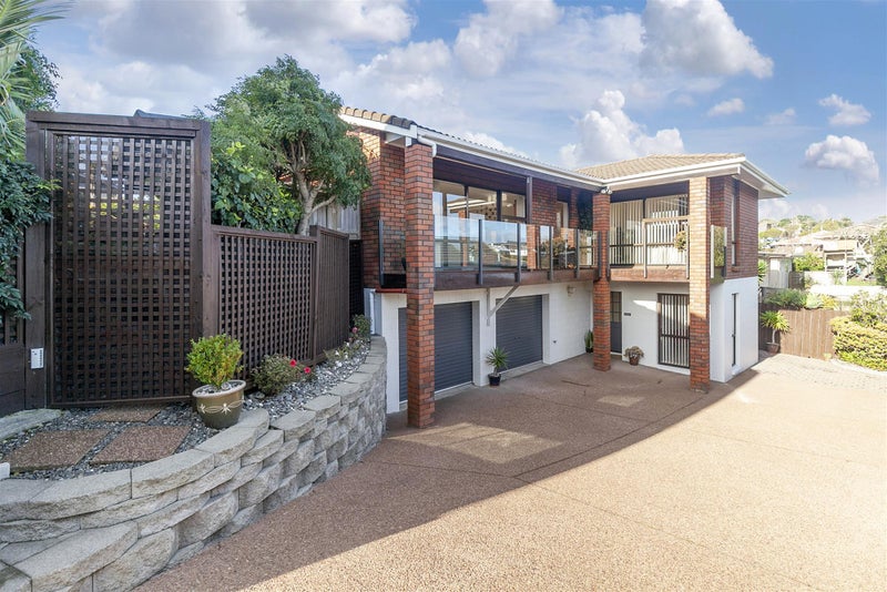 2/8 Harley Road, Hauraki, Auckland - Carousel 1