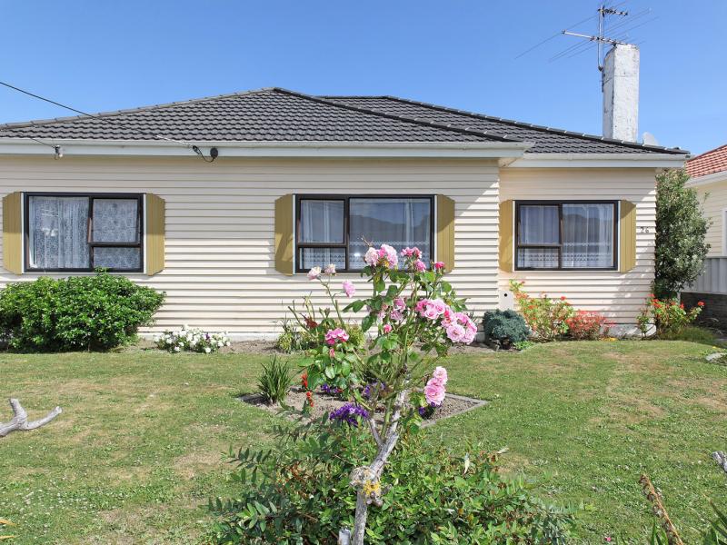 26 Meadows Avenue, Waiwhetu, Lower Hutt - Carousel 1