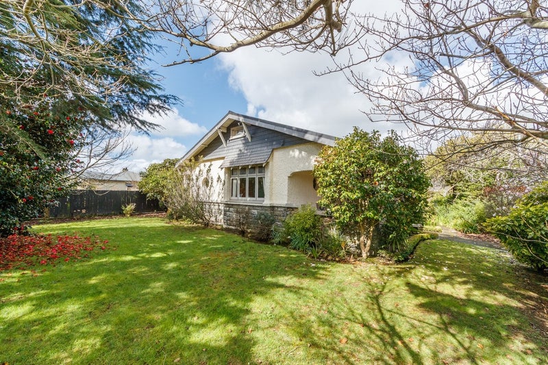 3 Alan Street, Palmerston North, Palmerston North - Carousel 26