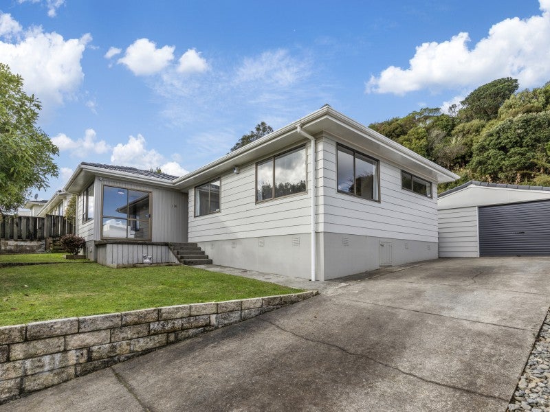 226 Major Drive, Kelson, Lower Hutt - Carousel 2
