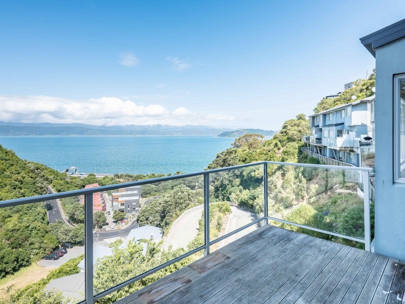 17C Onslow Road, Khandallah, Wellington - Carousel 1