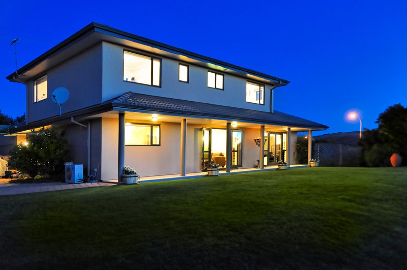 89 Penruddock Rise, Westmorland, Christchurch - Carousel 2