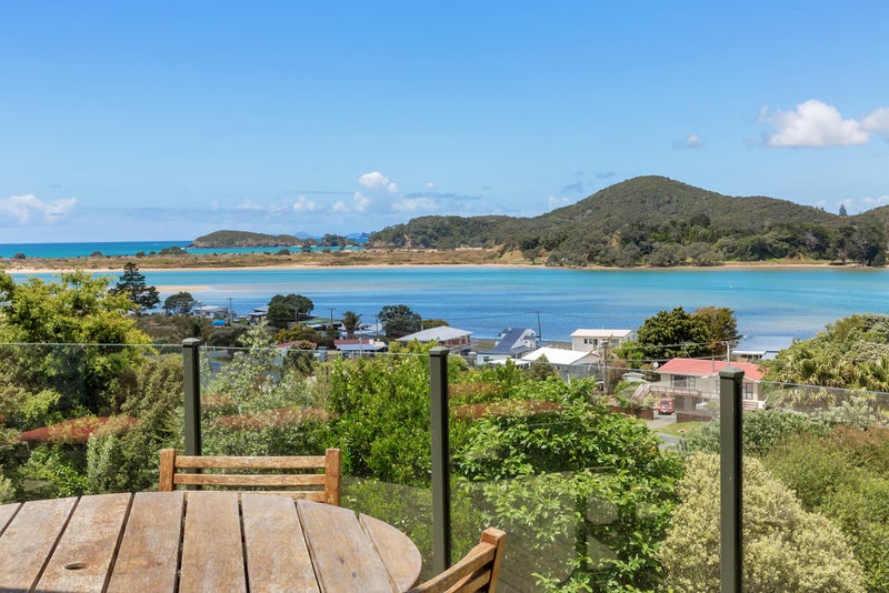 20 Munro Place, Whangarei - Carousel 1