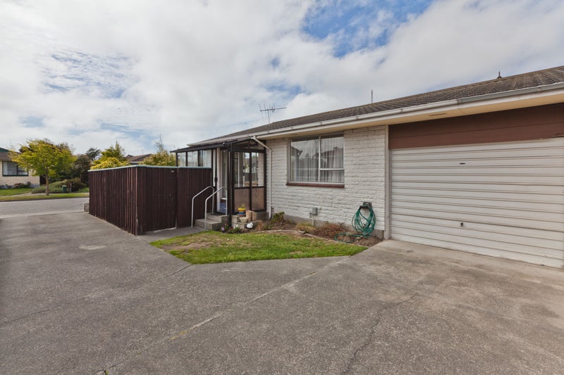 1/25 Cowes Street, Avondale, Christchurch - Carousel 1