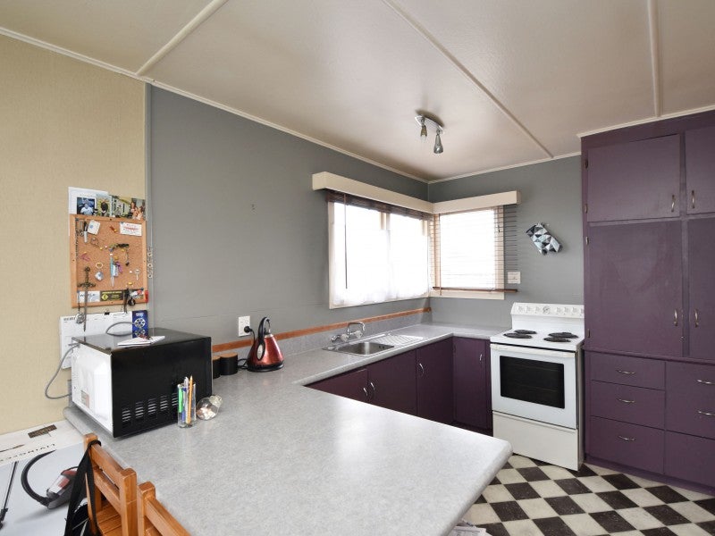 21 Kilmarnock Avenue, Strathern, Invercargill - Carousel 2