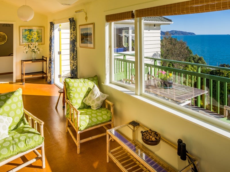 18 Howard Road, Point Howard, Lower Hutt - Carousel 25