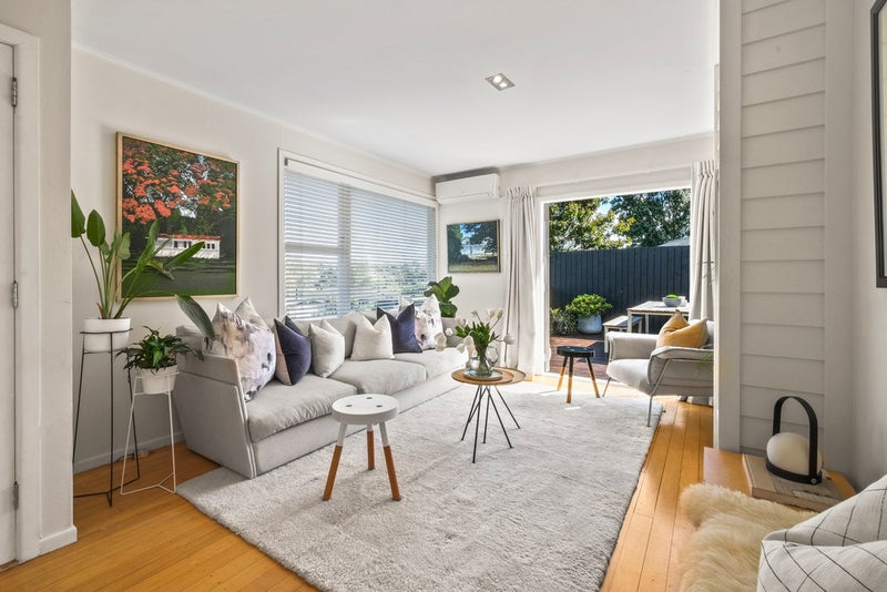 21 Robbies Road, Shelly Park, Auckland - Carousel 2