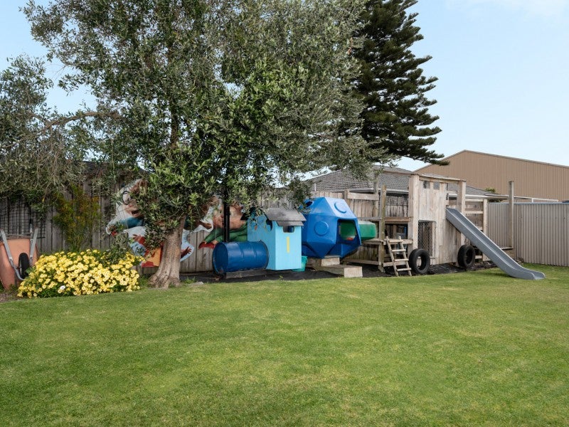 2/15 Greerton Road, Gate Pa, Tauranga - Carousel 2