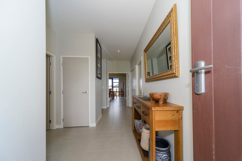 24 Balrickard Way, Milson, Palmerston North - Carousel 2