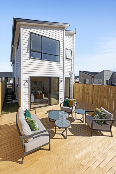 47 Matakohe Road, Westgate, Auckland - Carousel 1