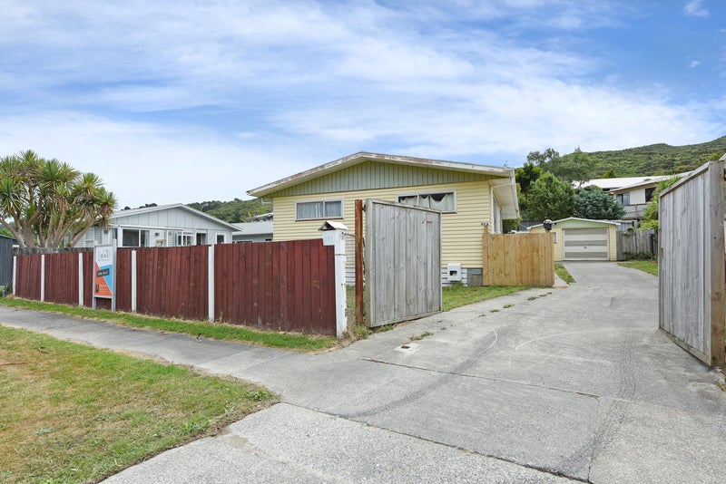 281 Wellington Road, Wainuiomata, Lower Hutt - Carousel 17