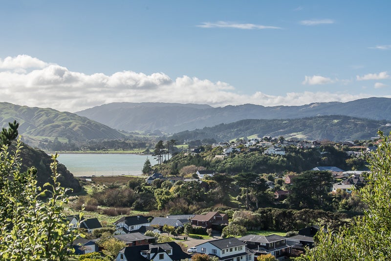 17 The Yardarm, Whitby, Porirua - Carousel 1