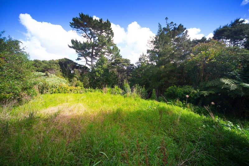 15 Glen Vista Place, Bayview, Auckland - Carousel 5