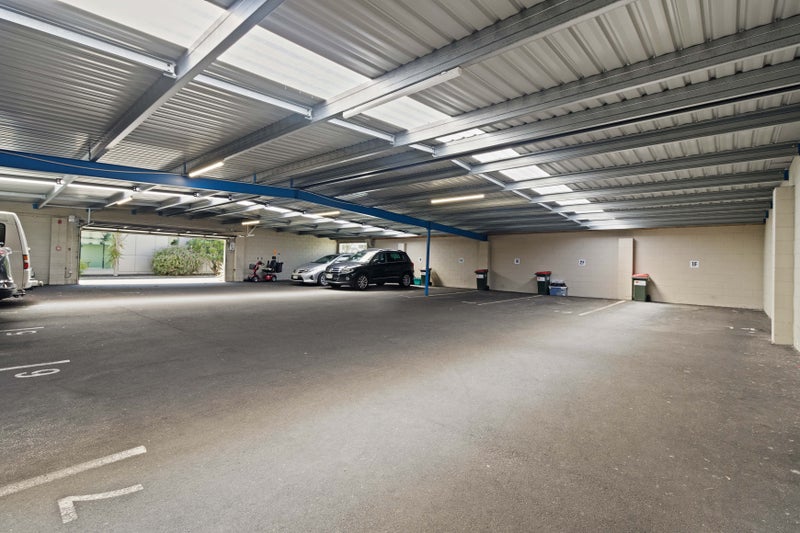 1F/11 London Street, Hamilton Central, Hamilton - Carousel 10