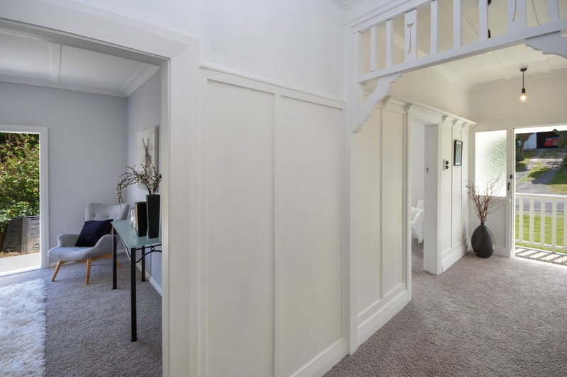 2 Roger Street, Macandrew Bay, Dunedin - Carousel 2