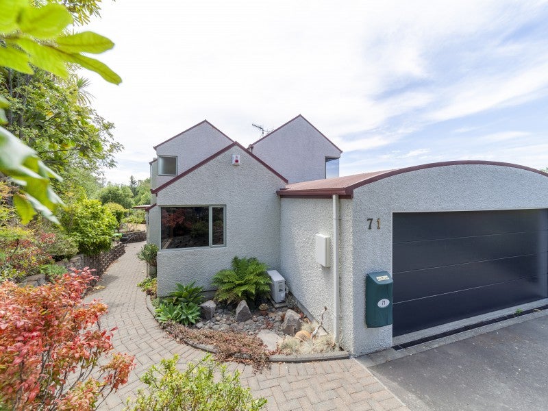 71 Napier Terrace, Hospital Hill, Napier - Carousel 1