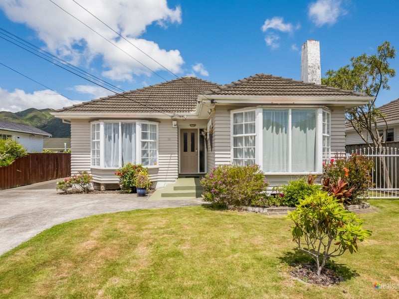 33 Fairfield Avenue, Fairfield, Lower Hutt - Carousel 1